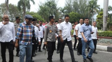 Tinjau Titik Perusakan Kantor Gubernur, Kapolda Aceh: Unjukrasa Tak Dilarang, Merusak Itu Melanggar Hukum