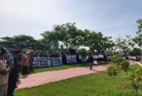 Foto: Aksi Damai Didepan Kantor Bupati Aceh Utara