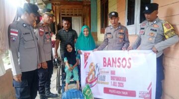 HUT Bhayangkara Ke 80, Polsek Darul Ihsan Sentuh Warga Kurang Mampu Melalui Bansos
