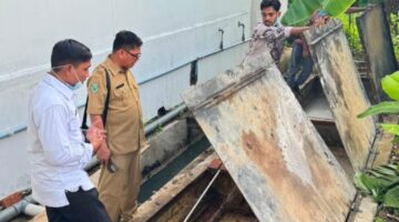 Foto: Tim Dinkes dan DLH Lhokseumawe Saat Sidak ke Dapur MBG Buket Rata