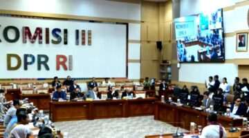 Raker Komisi III DPR RI: Wakapolri Apresiasi Pengesahan RUU Polri, Janji Tingkatkan Profesionalisme