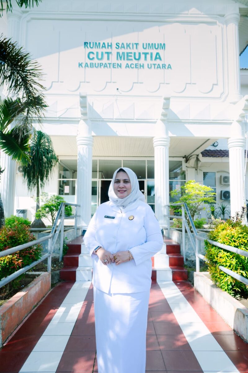 Foto: Direktur RSUD Cut Meutia, dr. Syarifah Rohaya, Sp.M.,