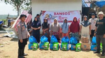 Kapolsek Pantee Bidari Hadir di Tengah Warga Terdampak Puting Beliung
