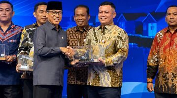 Perkuat Sektor Kelautan, Bupati Aceh Utara Terima Bantuan Excavator Dari KKP untuk Rehabilitasi Infrastruktur Pasca banjir