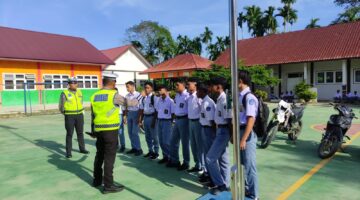 Polantas Karib Sasar Pelajar SMK Negeri 1 Cot Girek, Wujudkan Generasi Tertib Berlalu Lintas