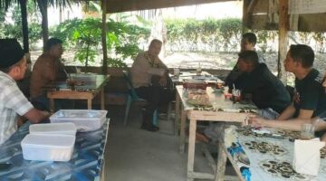 Saweu Keude Kupi, Kapolsek Idi Tunong Dorong Pemahaman Qanun Adat sebagai Pilar Penyelesaian Sengketa di Gampong