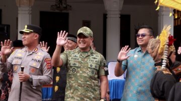Semarak HUT RI Ke-81, Dandim 0104/Aceh Timur Hadiri Pawai Karnaval Alegoris di Kota Langsa