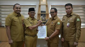 Taufik Jadi Plt Sekda Aceh, Wagub Dek Fadh: Jaga Integritas dan Bangun Komunikasi yang Baik