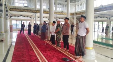 Kapolsek Peurlak Timur Hadiri Peringatan Maulid Nabi Besar Muhammad SAW, 1448 H