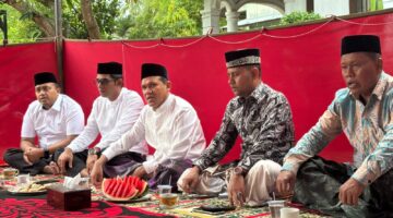 Wagub Aceh Dek Fadh Silaturahmi Ke Rumah Duka Ibunda Tgk. Muharuddin Di Aceh Utara