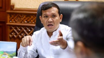 Wagub Dek Fadh Usulkan Penyediaan Alat Berat Untuk Daerah Rawan Banjir