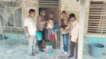 Jumat Berkah ke-458, Polsek Baktiya Dan Baktiya Bersaudara Turun Langsung Bantu Lansia Prasejahtera