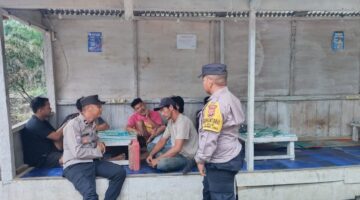Cegah Narkoba Dari Lingkungan Masyarakat, Bhabinkamtibmas Polsek Simpang Jernih Hadir Edukasi Warga
