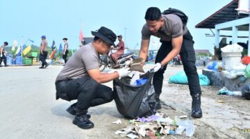 Polres Aceh Timur Dorong Pelestarian Lingkungan Melalui Green Policing di TPI Idi